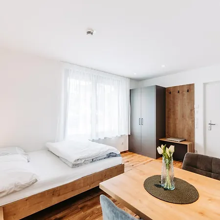 Bright & Modern In Haselstauden *